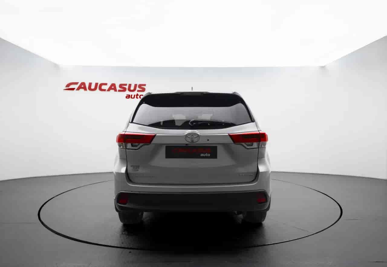 TOYOTA Highlander - 5
