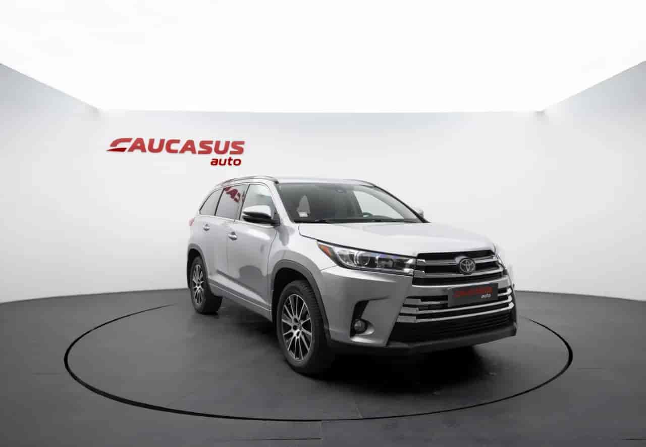 TOYOTA Highlander - 3