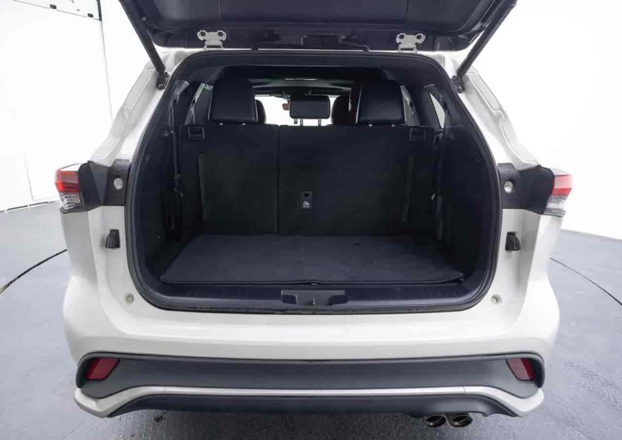 TOYOTA Highlander - 7