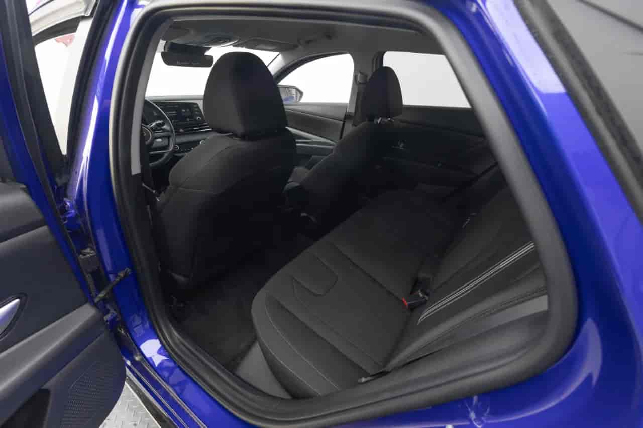 HYUNDAI Elantra - 8
