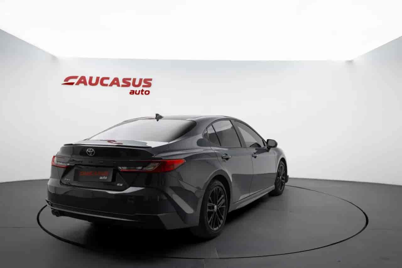 TOYOTA Camry - 4