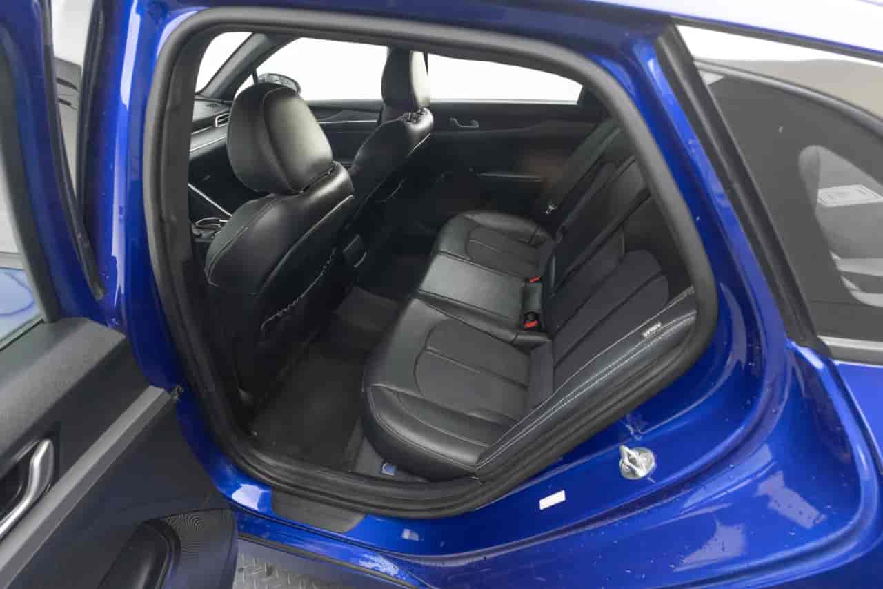 KIA K5 - 8