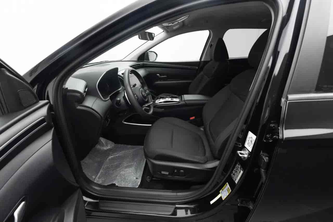 HYUNDAI Tucson - 10