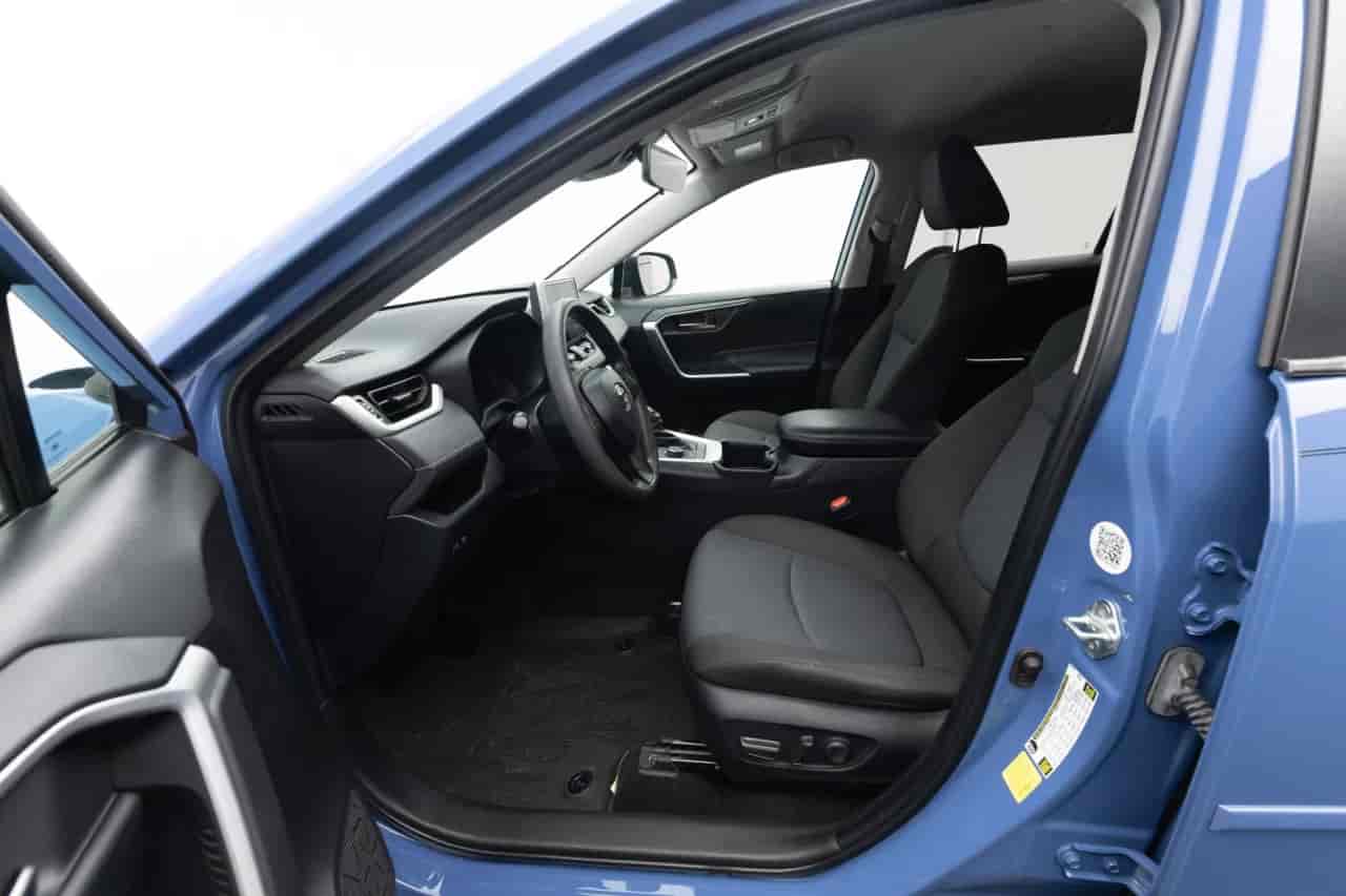 TOYOTA RAV4 - 10