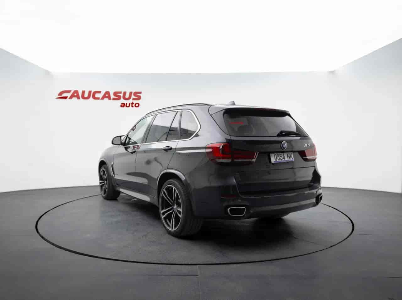 BMW X5 - 6