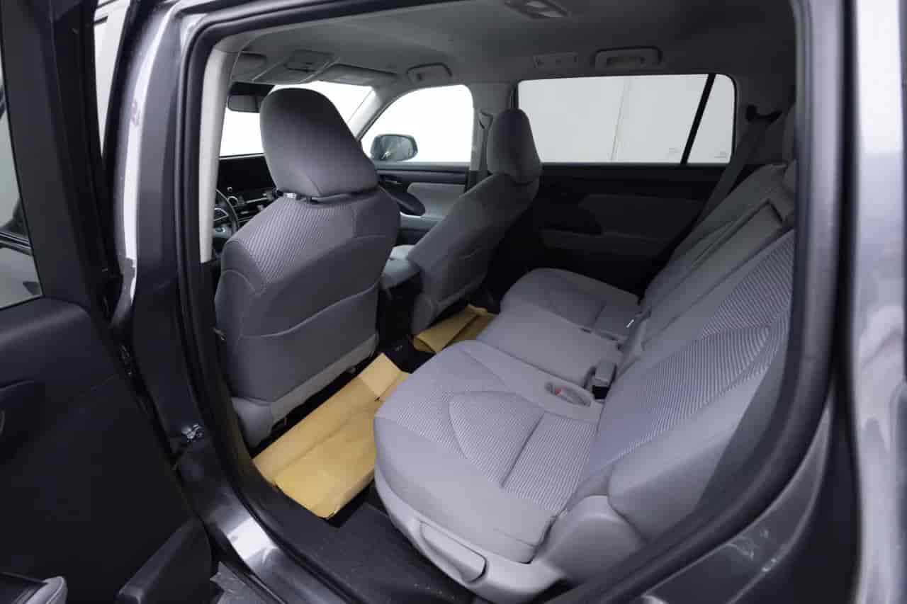 TOYOTA Highlander - 8