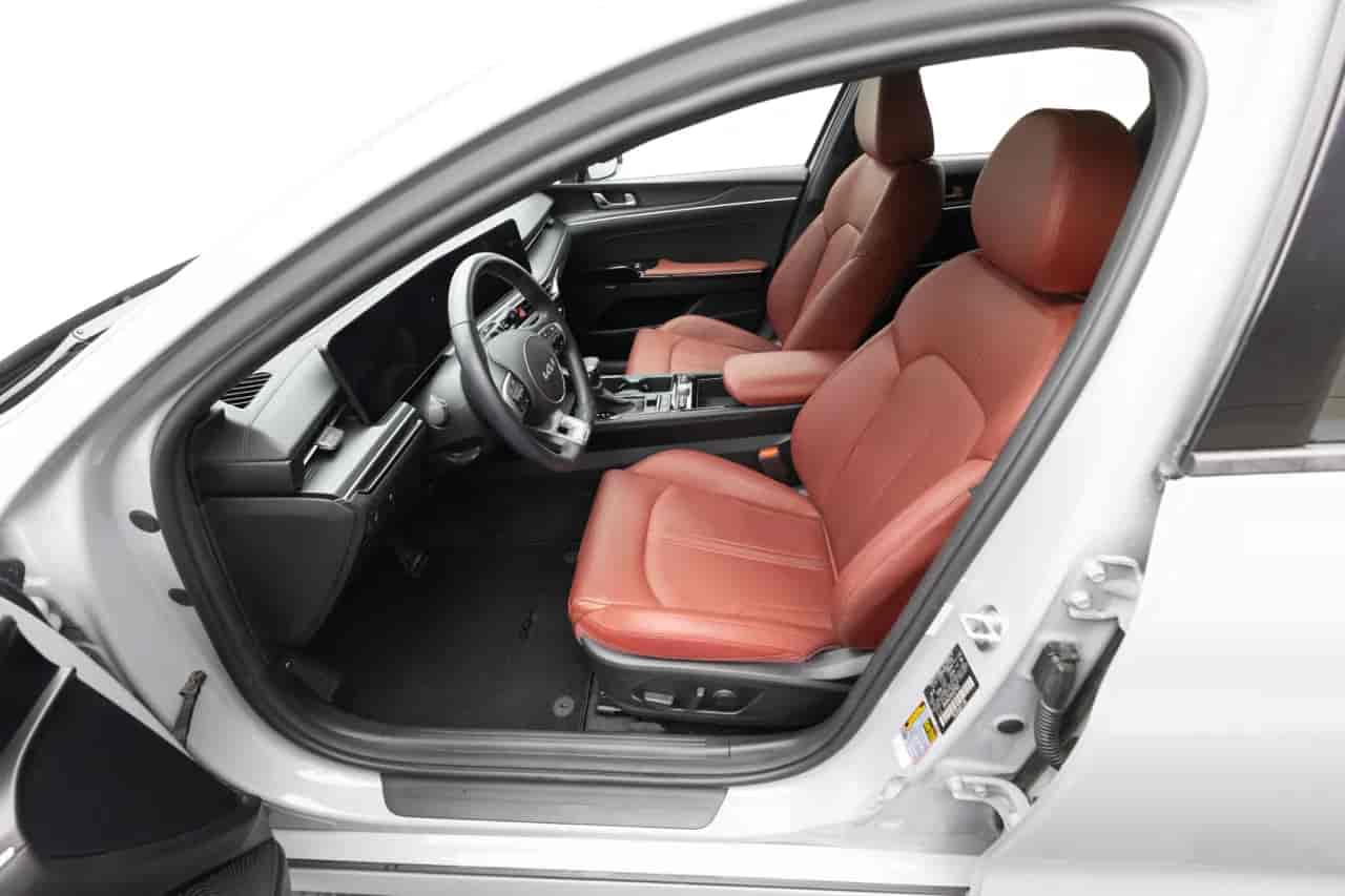 KIA K5 - 10