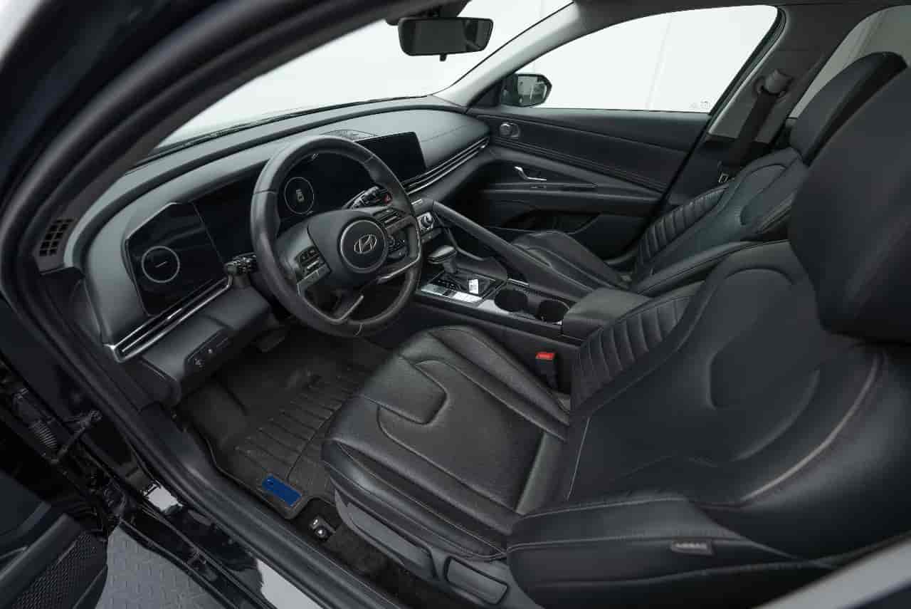 HYUNDAI Elantra - 10