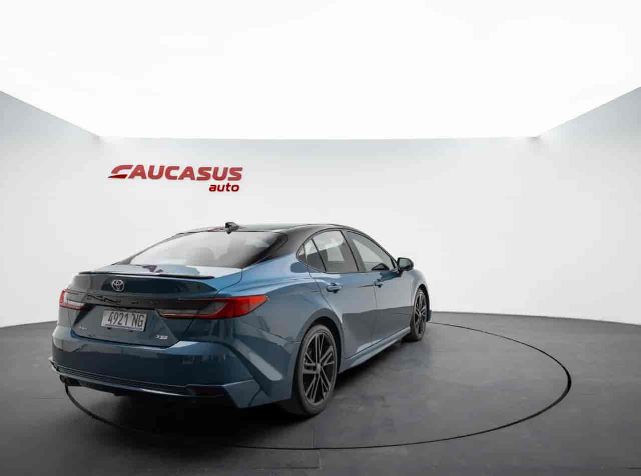 TOYOTA Camry - 4