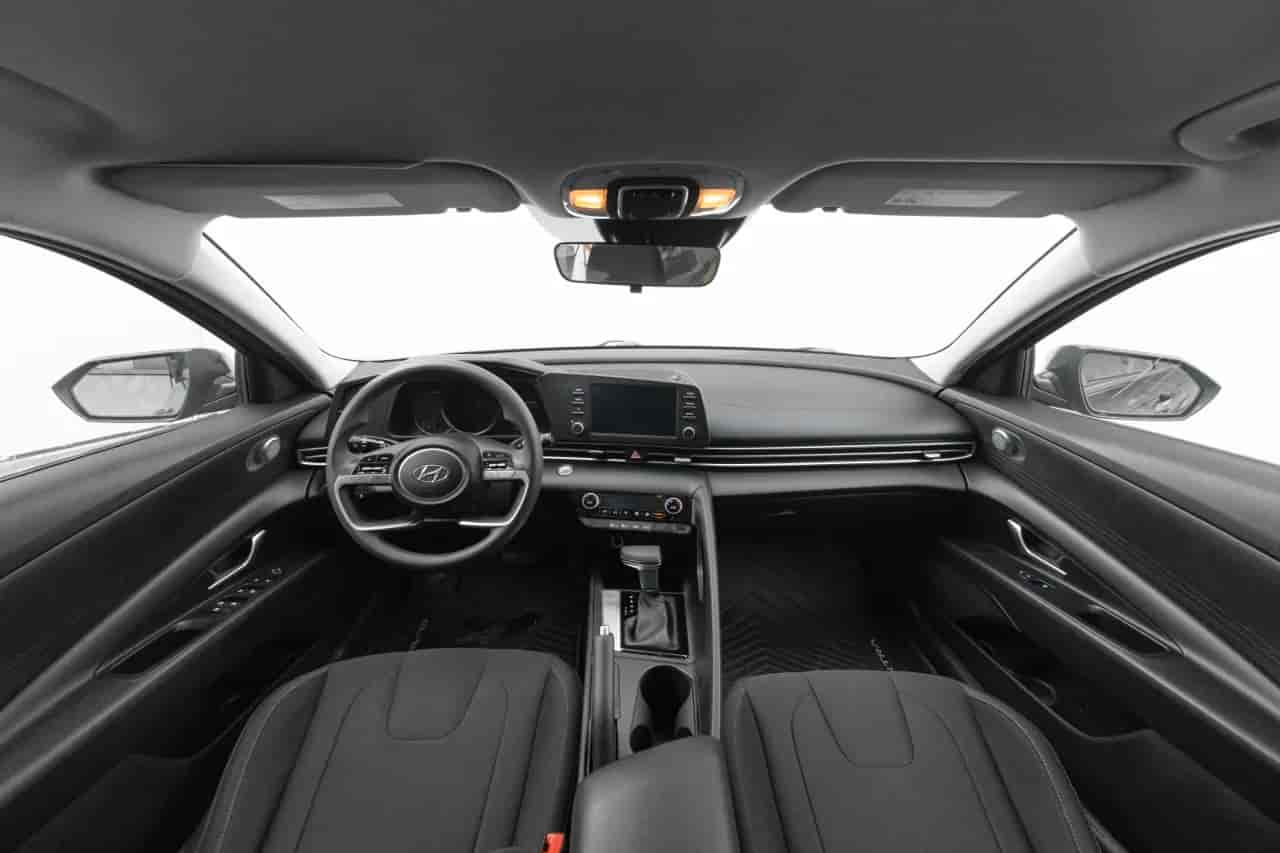 HYUNDAI Elantra - 9
