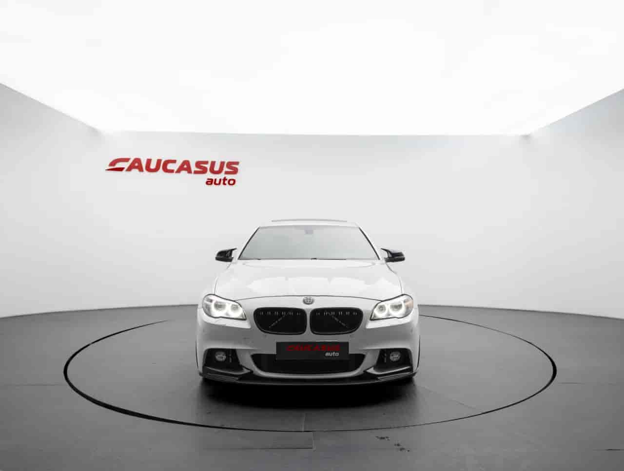 BMW 5-Series - 2