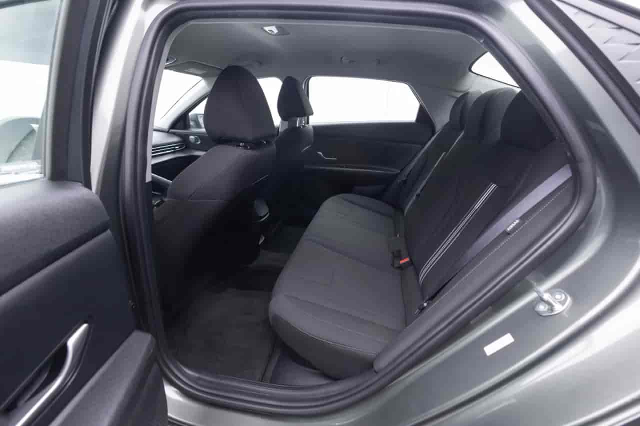 HYUNDAI Elantra - 9