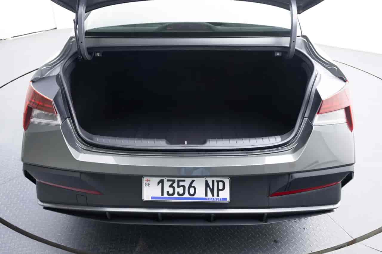 HYUNDAI Elantra - 7