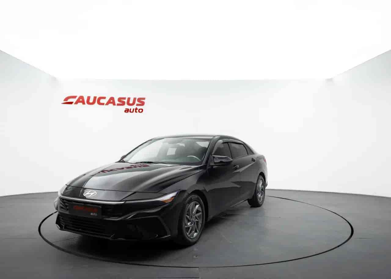 HYUNDAI Elantra - 1
