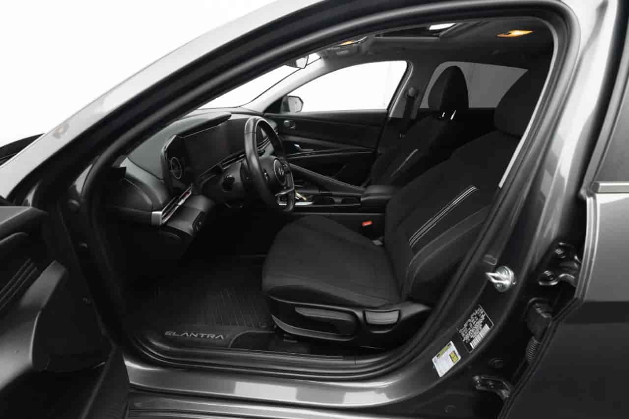 HYUNDAI Elantra - 10