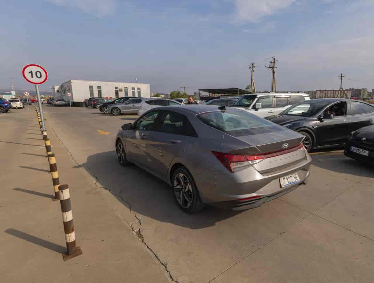 HYUNDAI Elantra - 6