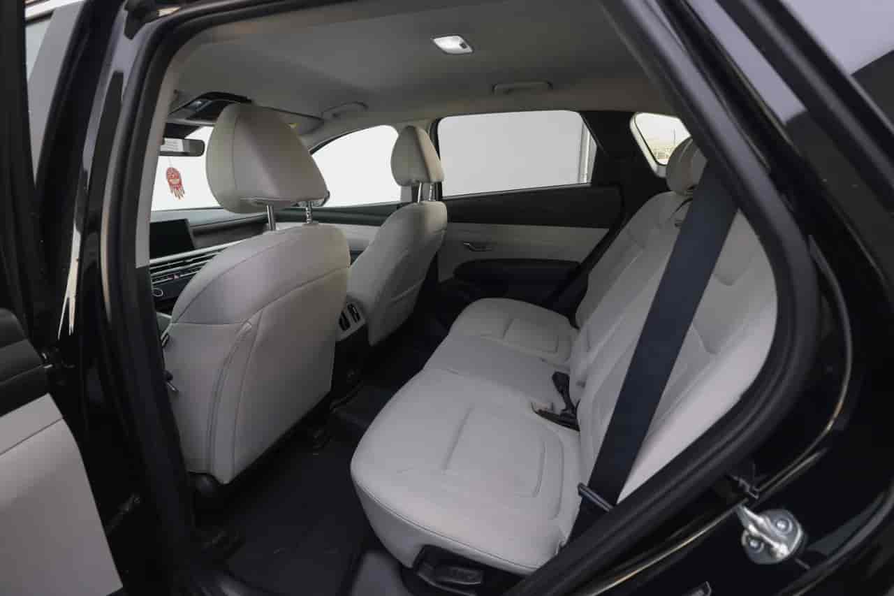 HYUNDAI Tucson - 8