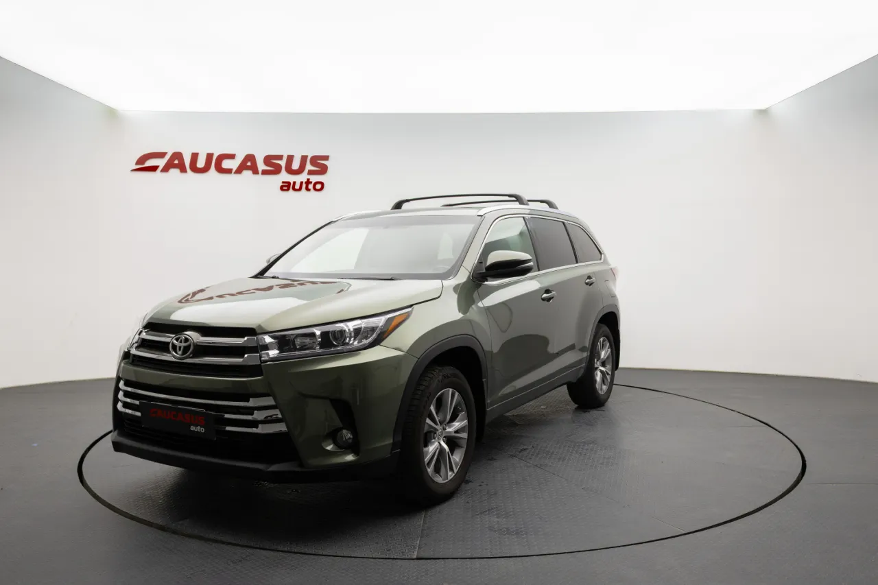TOYOTA Highlander - 1