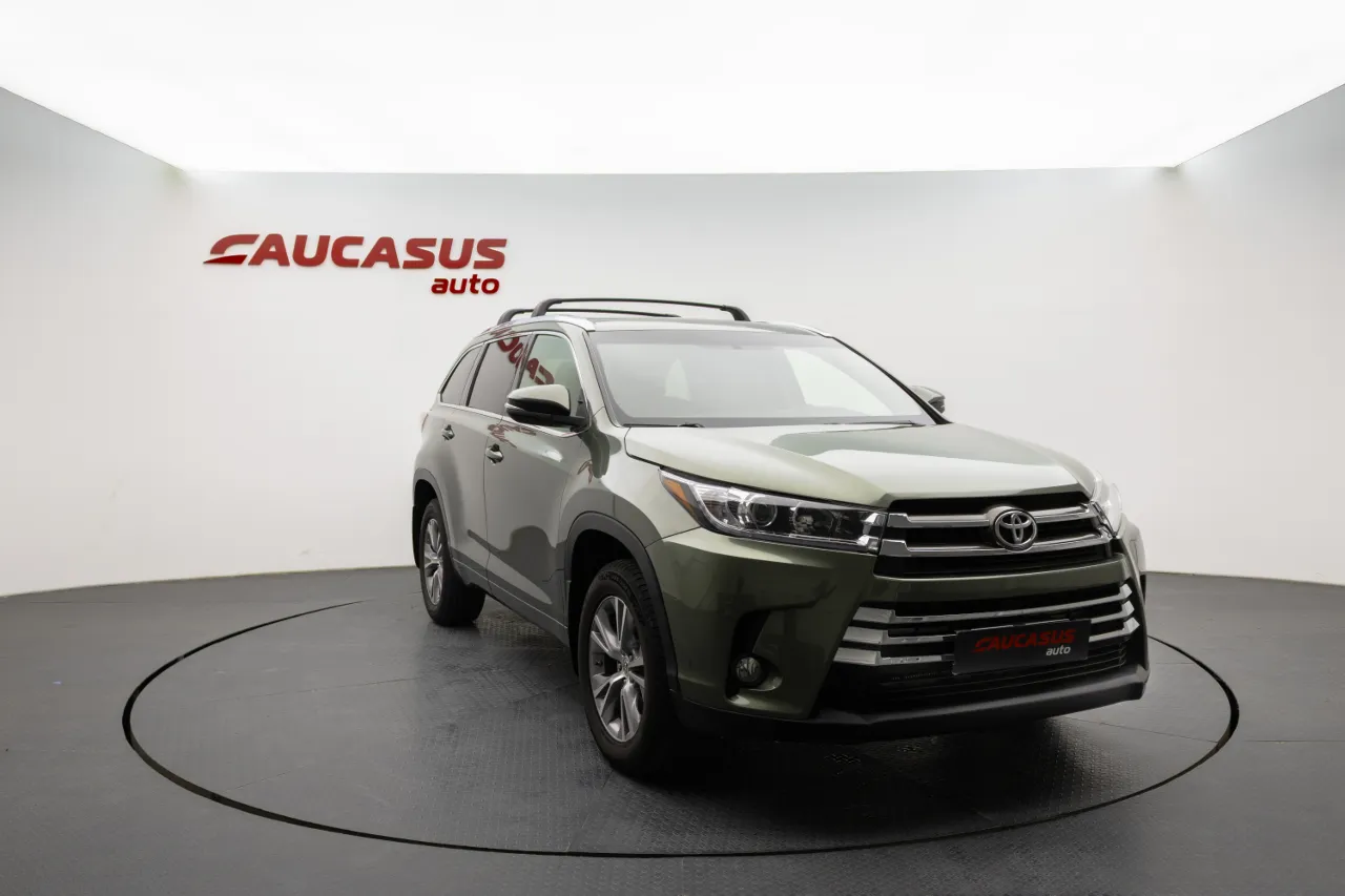 TOYOTA Highlander - 3