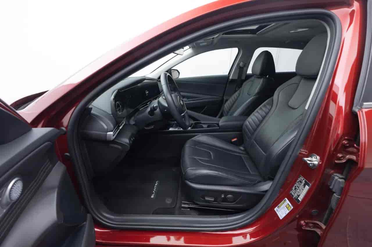 HYUNDAI Elantra - 10