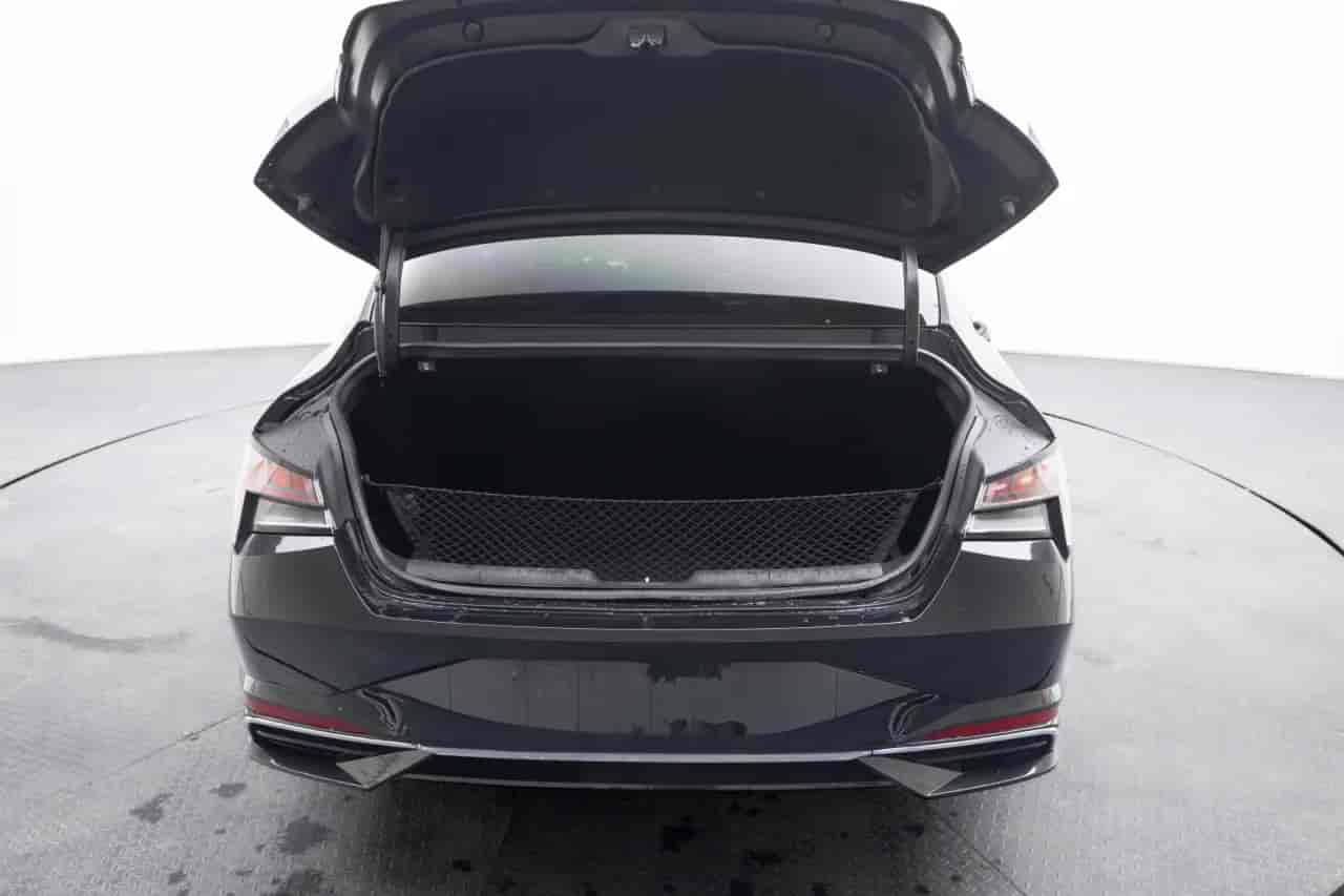 HYUNDAI Elantra - 7