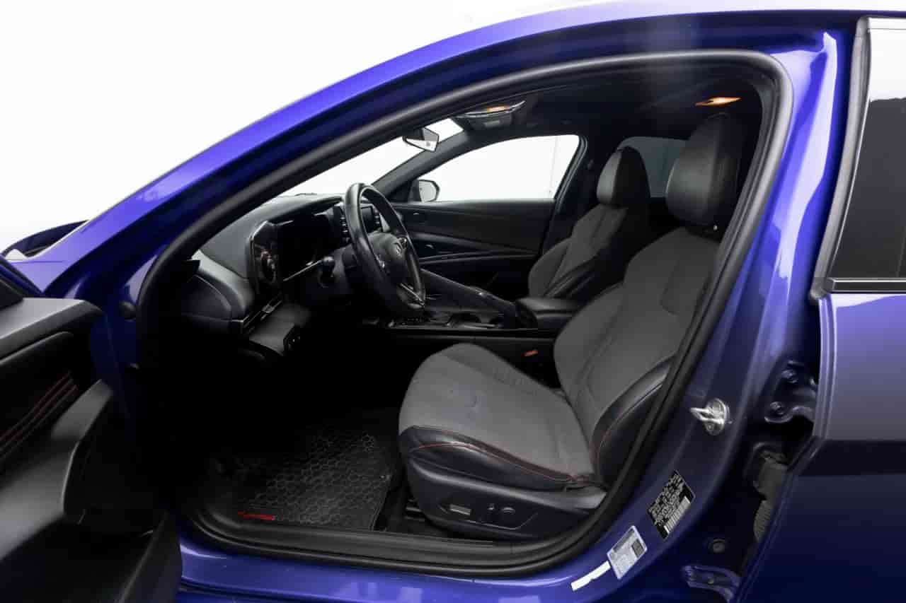 HYUNDAI Elantra - 10