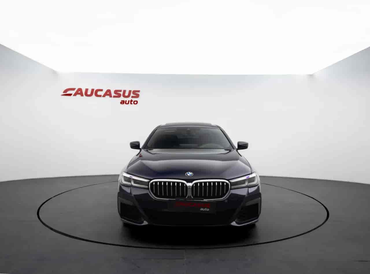 BMW 5-Series - 2