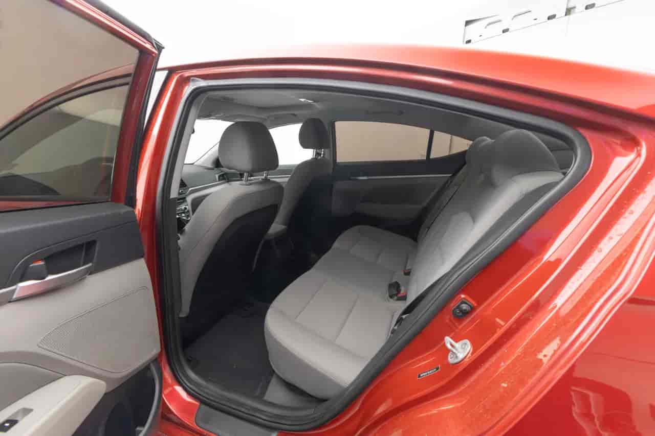 HYUNDAI Elantra - 8