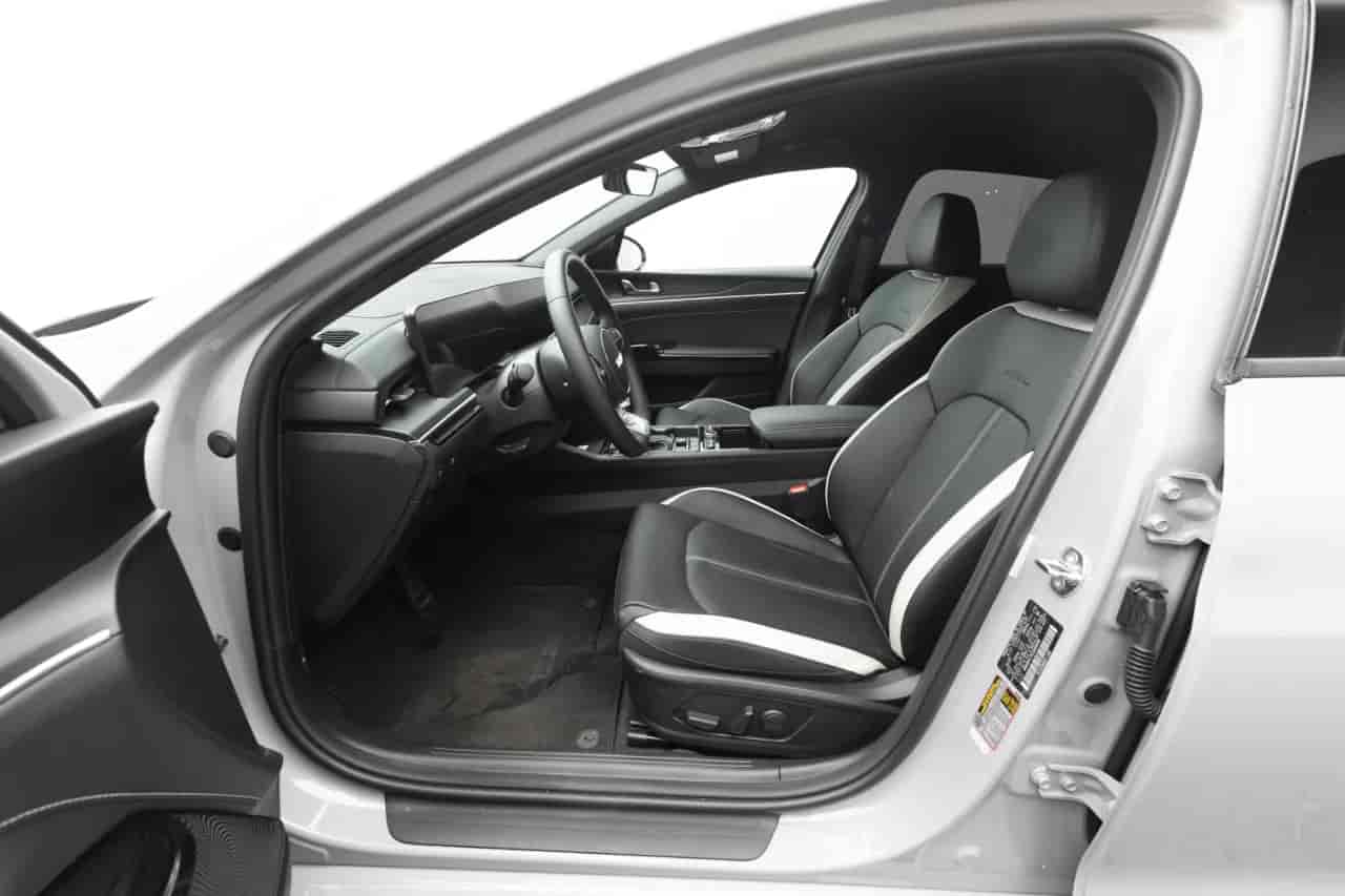 KIA K5 - 10