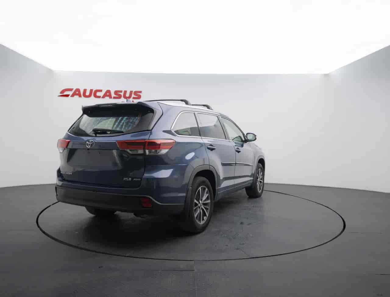 TOYOTA Highlander - 4