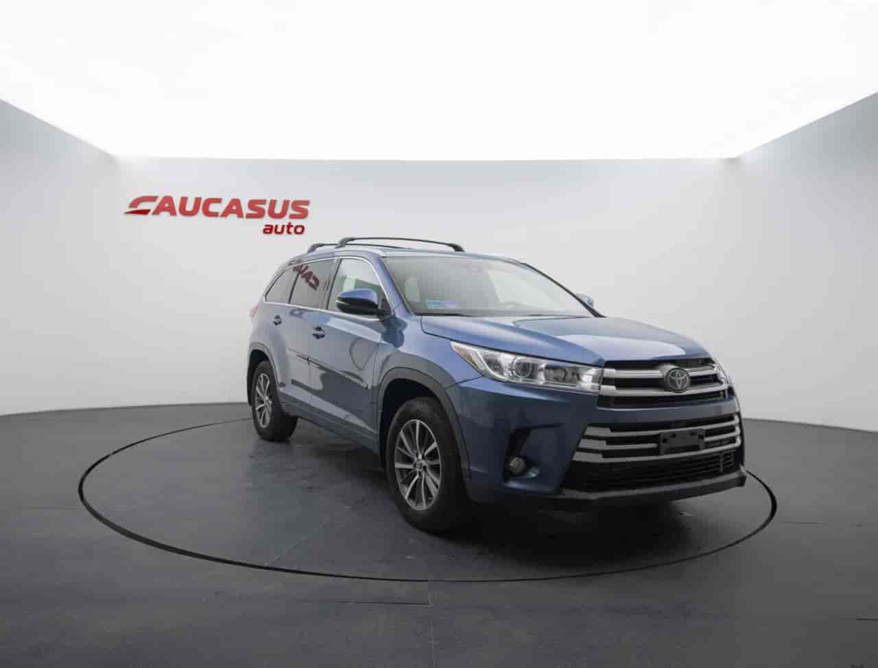 TOYOTA Highlander - 3