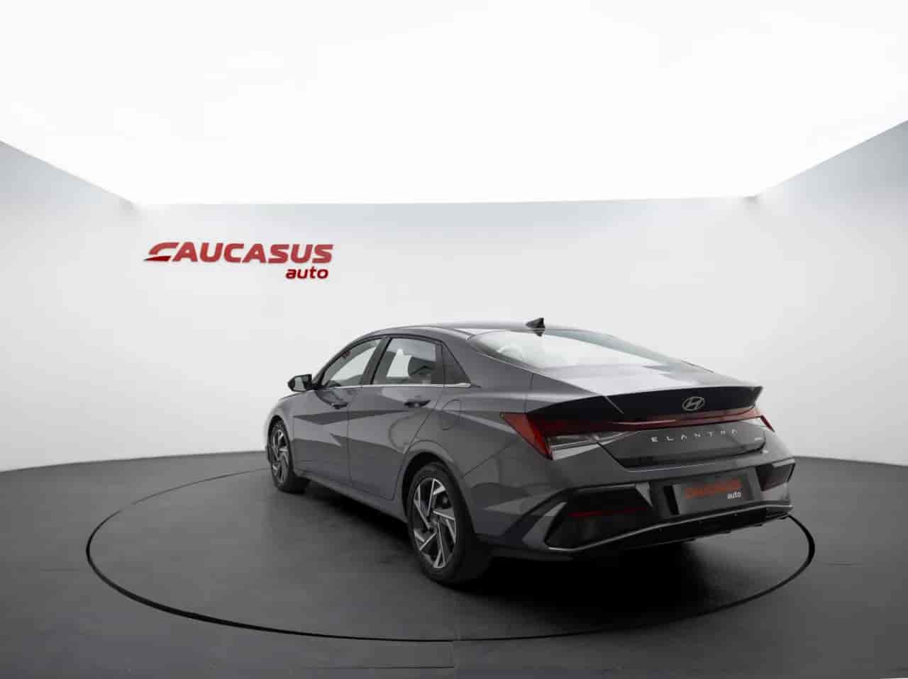 HYUNDAI Elantra - 6
