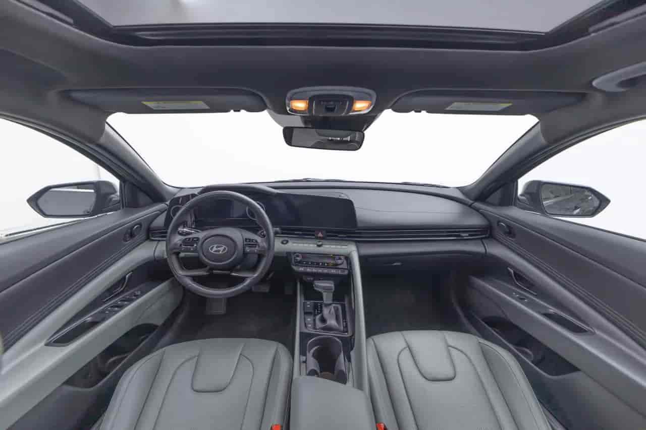 HYUNDAI Elantra - 9