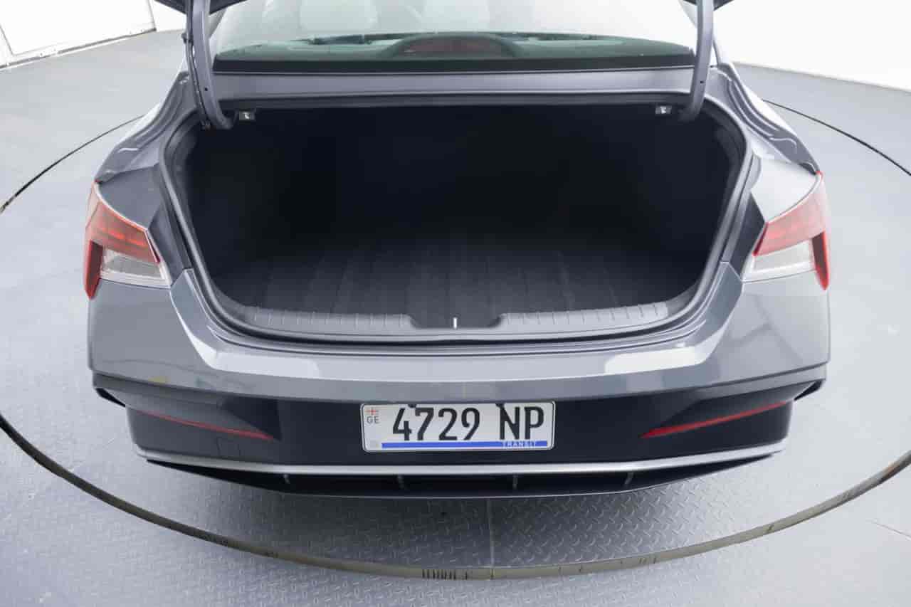 HYUNDAI Elantra - 7