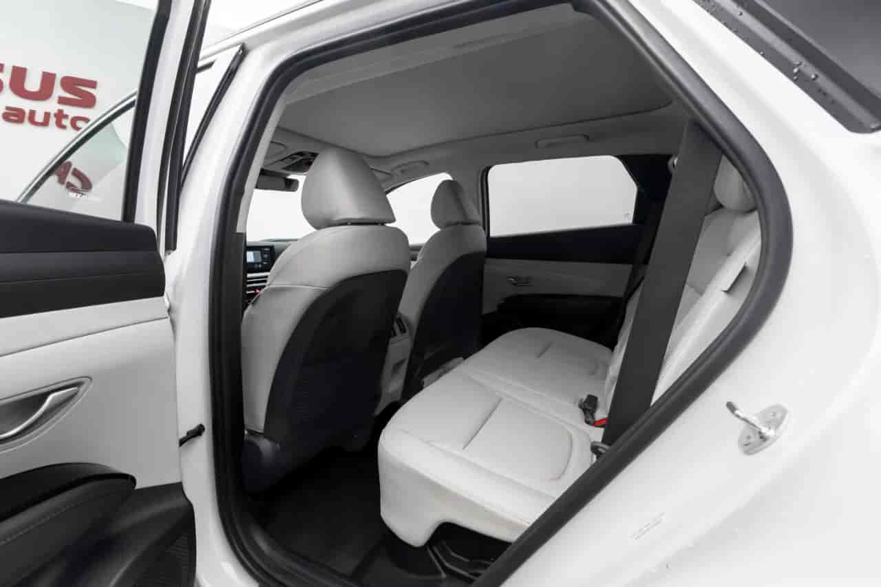 HYUNDAI Tucson - 8