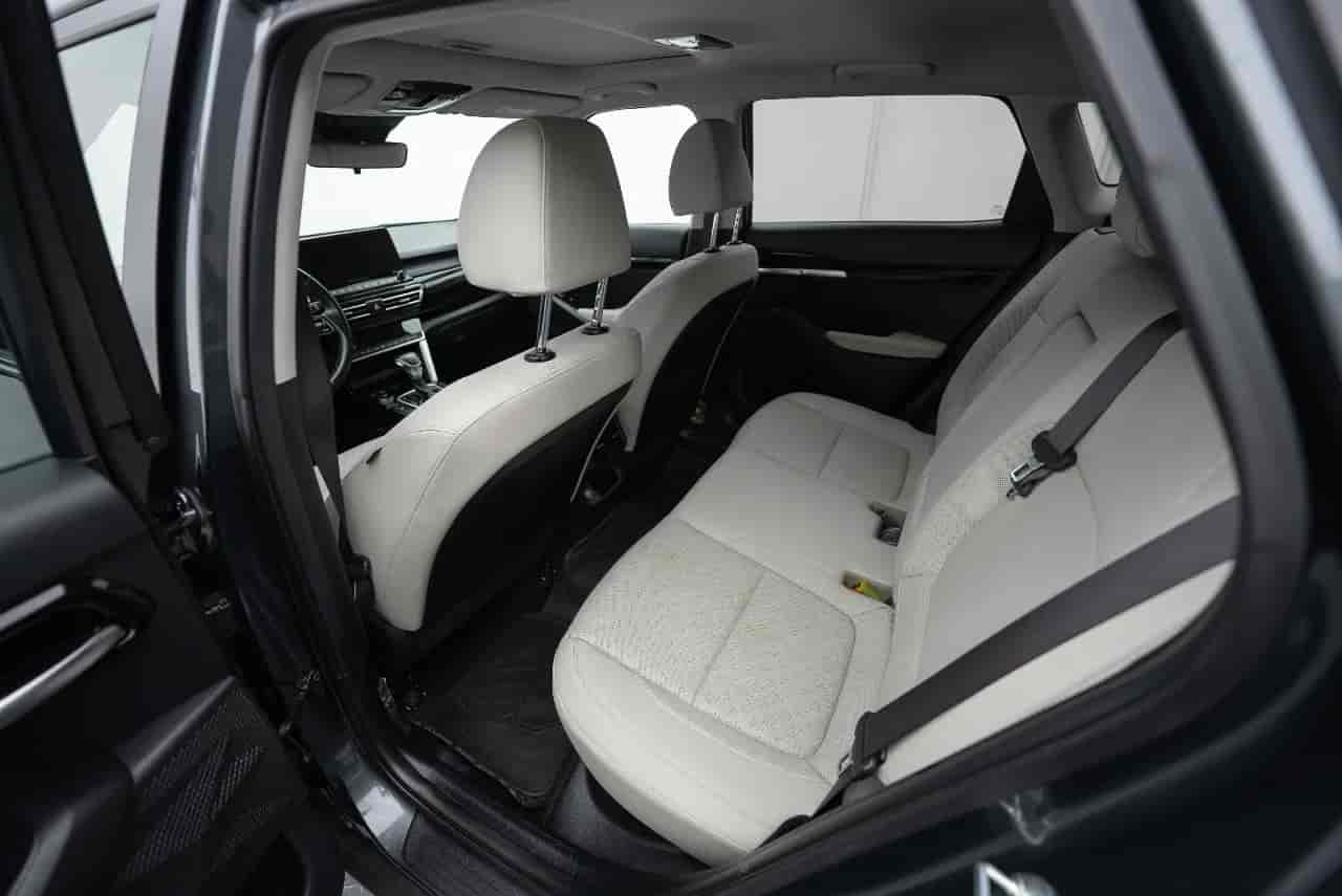 KIA Seltos - 8