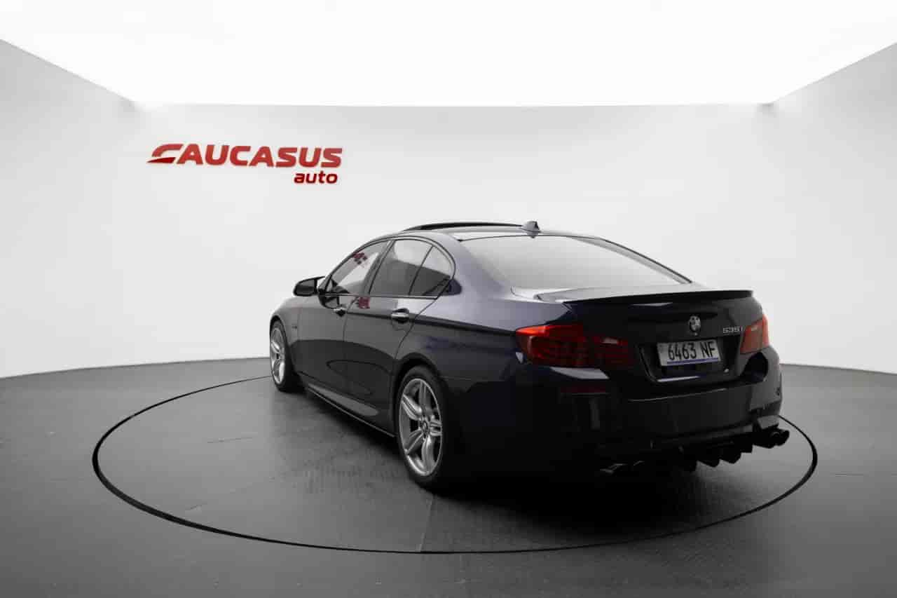 BMW 5-Series - 6