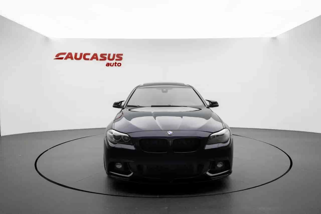 BMW 5-Series - 2