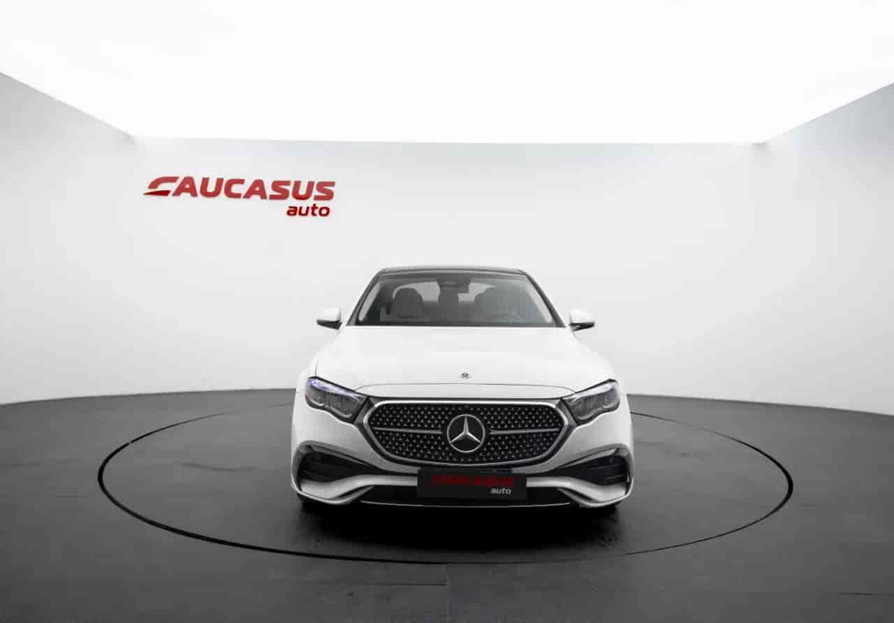 MERCEDES-BENZ E-Class - 2