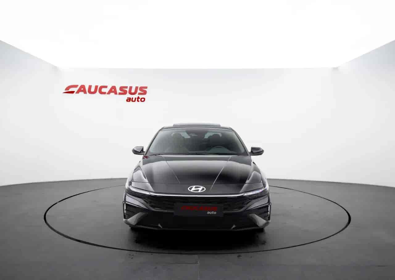 HYUNDAI Elantra - 2