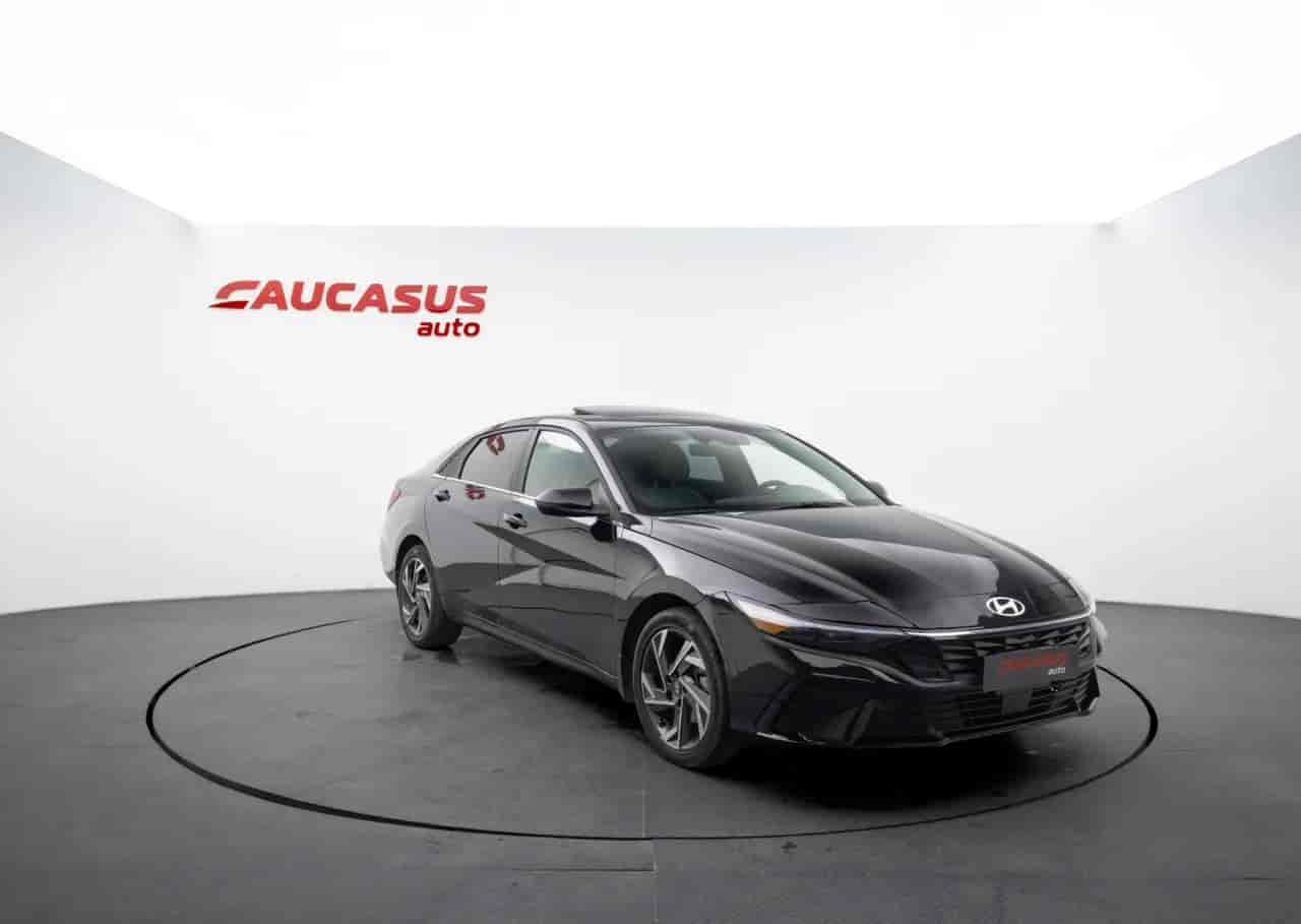 HYUNDAI Elantra - 3